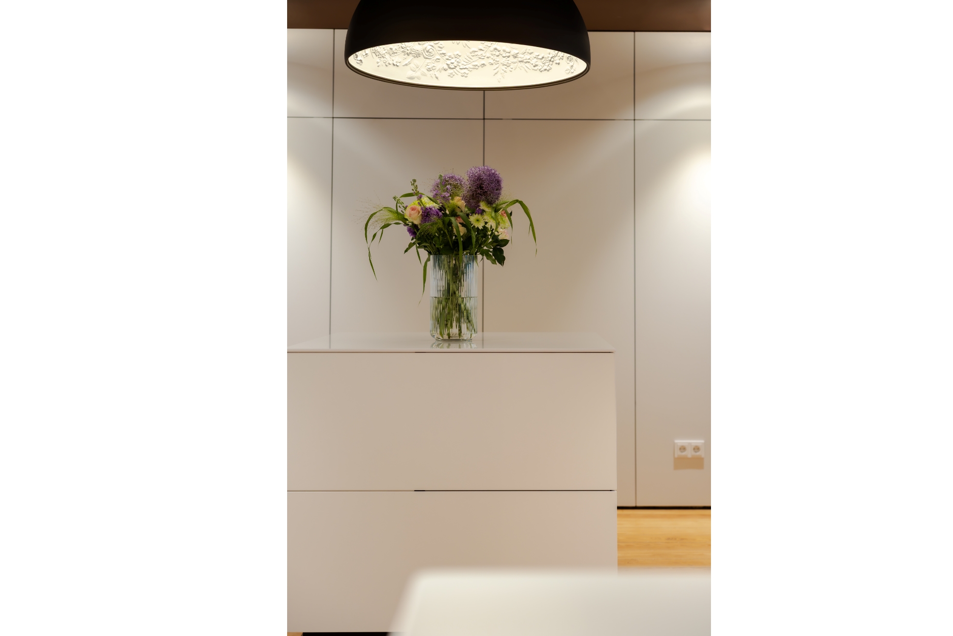 bulthaup Küche im Showroom Hamburg Eppendorf – Caolin Insel