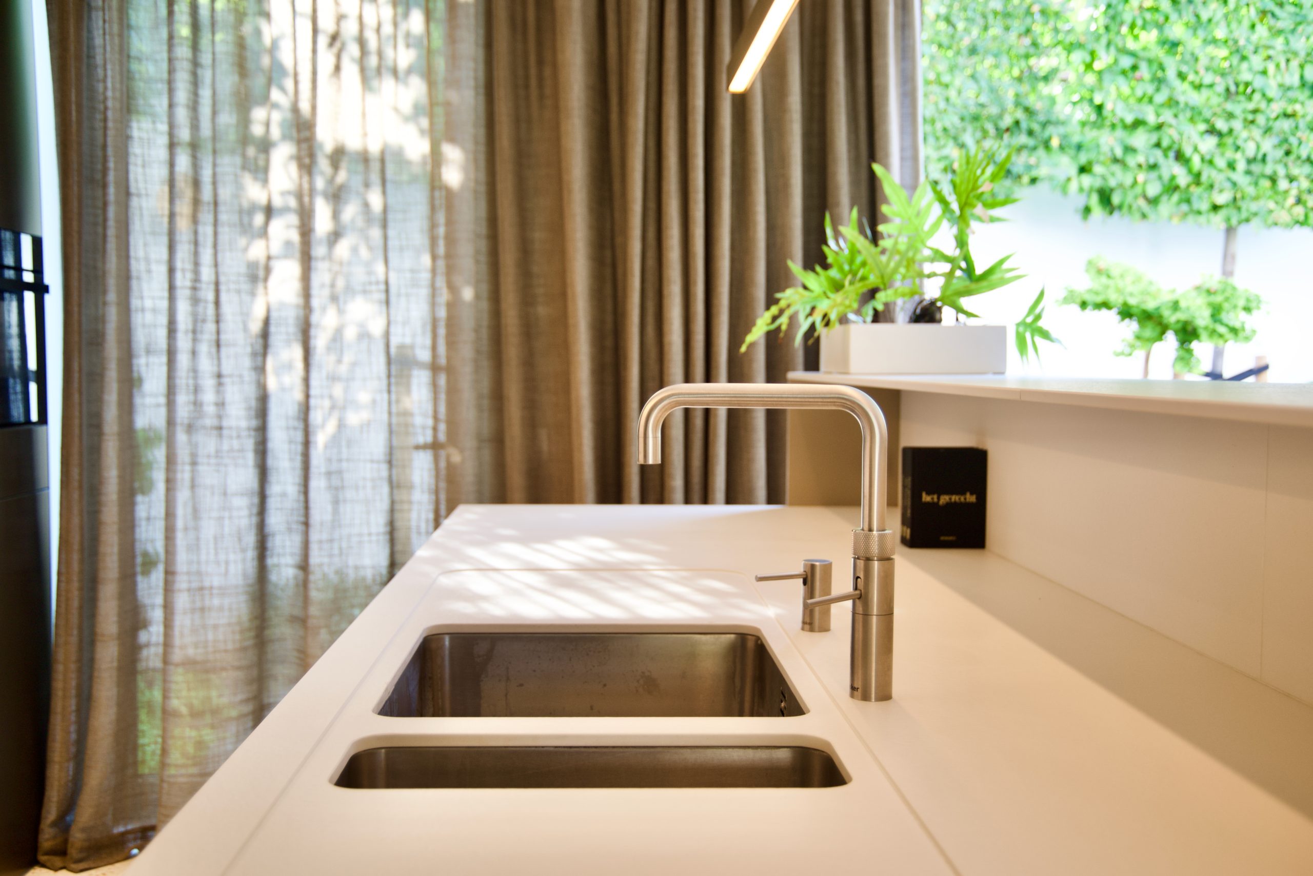 bulthaup-b-mechelen-projekt-villa-vg-b3-white-waschbecken
