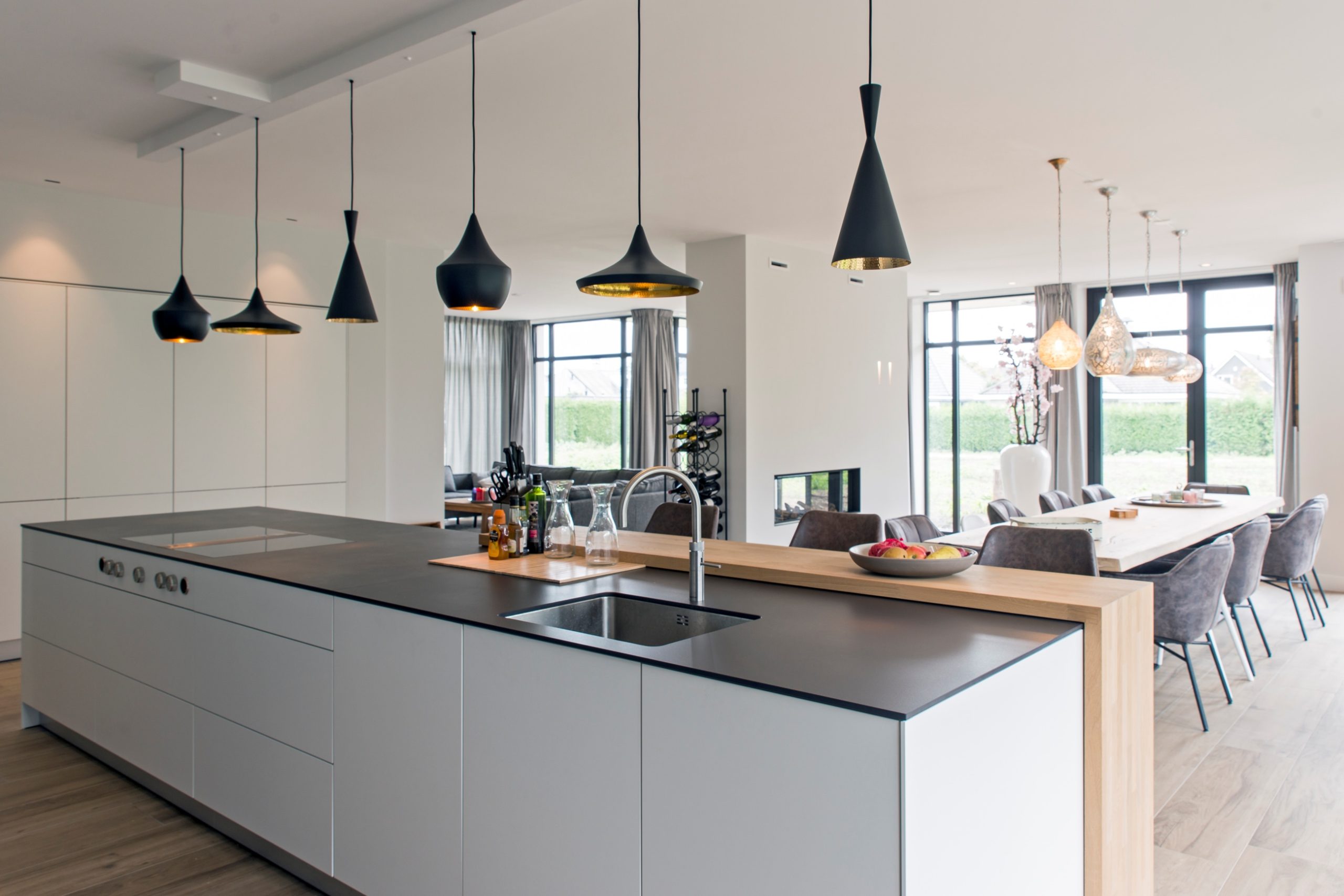 bulthaup-zeist-niederlande-projekt-b3-white-kuecheninsel-bsolitaire
